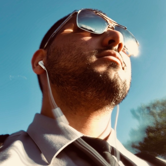 Meet your Posher, Ruben - Picture 2 of 2